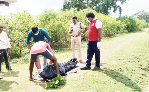 डांडेसरा मुख्य नहर के पास बहती मिली महिला की लाश