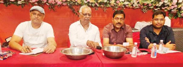 अग्रसेन जयंती महोत्सव: कार्यकारिणी सदस्य के बीच कुर्सी दौड़