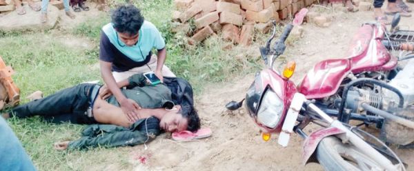 सडक़ हादसे में बाइक सवार युवक की मौत