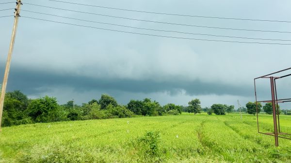 निम्न दाब के चलते धमतरी में बारिश की संभावना, शहर में 34 डिग्री पहुंचा तापमान