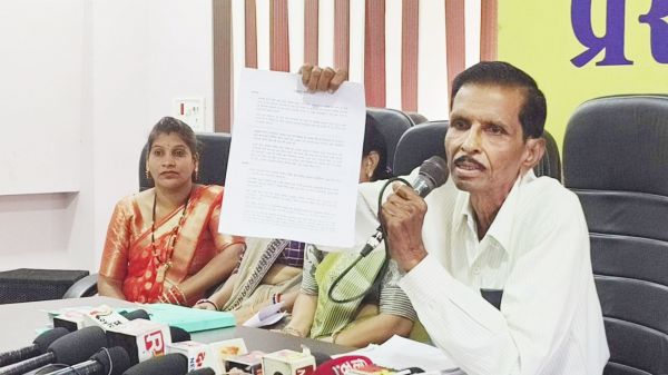 गुजराती स्कूल प्रबंधन पर प्राचार्य-शिक्षकों का पीएफ राशि में हेराफेरी का आरोप