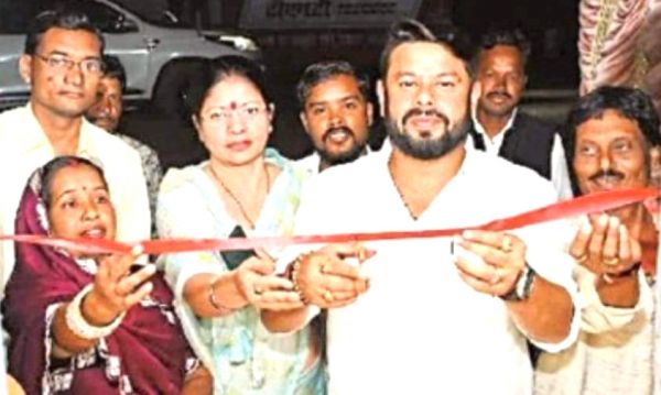पूर्व विधायक ने सामुदायिक भवन व ज्योति कक्ष का किया लोकार्पण