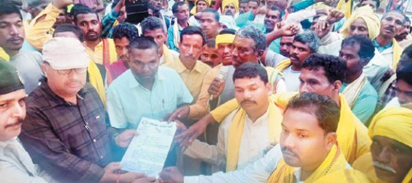 गोंगपा ने वन अफसरों के खिलाफ खोला मोर्चा