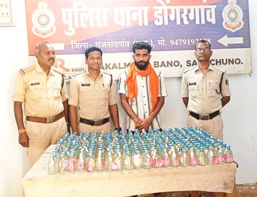 शरब संग आरोपी पकड़ाया