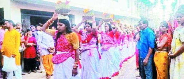 दुर्गा मां की प्रतिमा व जवारा का सेवागीत के साथ विसर्जन