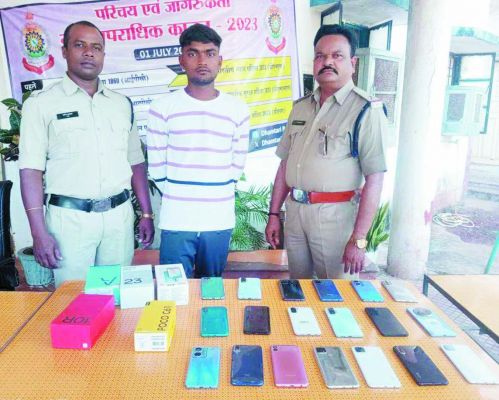 दुकान से 19 मोबाइल  चोरी, 24 घंटे में 2 नाबालिग समेत 3 गिरफ्तार