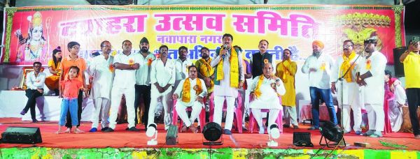 रामलीला का मंचन, आतिशबाजी के साथ रावण का दहन