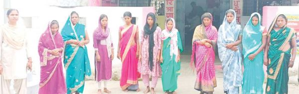  दुर्गा विसर्जन के दौरान बच्चे पकडक़र चेन खींचीं, 10 महिला गिरफ्तार, 8 मंगलसूत्र बरामद