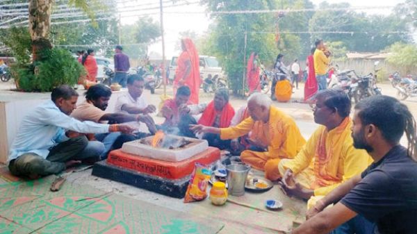 पत्नी की बीमारी ठीक नहीं हुई तो पुन: हिंदू धर्म अपनाकर घर वापसी