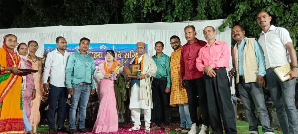 गौरीनगर स्कूल मैदान में मना विजयादशमी पर्व
