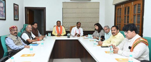 दक्षिण में जिसे टिकट देगी उसे सब मिलकर जिताएंगे 