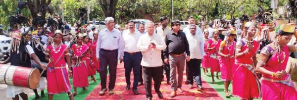 रेल्वे बोर्ड के सदस्य रविन्द्र गोयल और उच्चाधिकारी पहुंचे बचेली