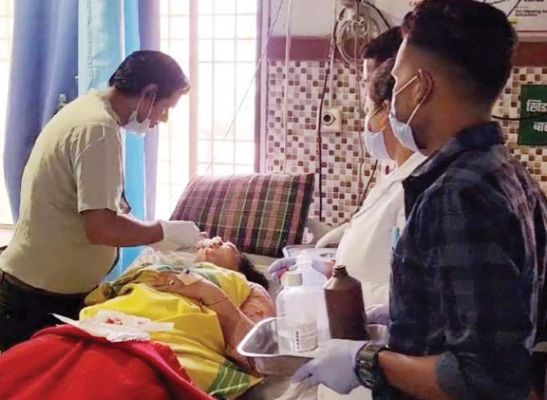 सडक़ हादसे में घायल हुईं जिपं सीईओ की पत्नी