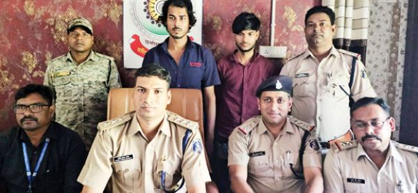 एसपी के नाम से फर्जी फेसबुक आईडी बनाकर पैसे मांगे, हरियाणा से 2 बंदी