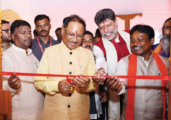 सीएम ने बस्तर दसराहा पसरा के विकास कार्य का किया लोकार्पण