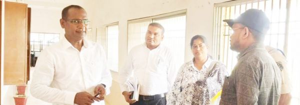 मतदान केंद्रों का  निरीक्षण