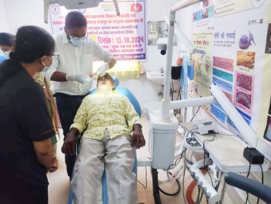 शिविर में 5 मरीजों का पूर्ण दंत प्रत्यारोपण