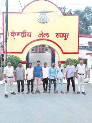  लेनदेन विवाद पर ब्लेड मारने वाले समेत सात गिरफ्तार