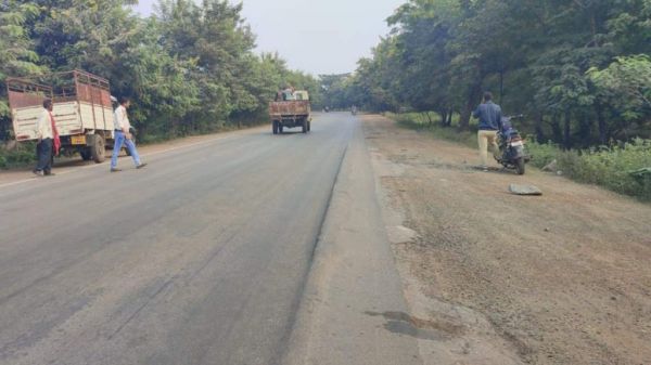 खराब सडक़ से हो रहे हादसे  पुलिस ने लिखा पीडब्ल्यूडी को पत्र