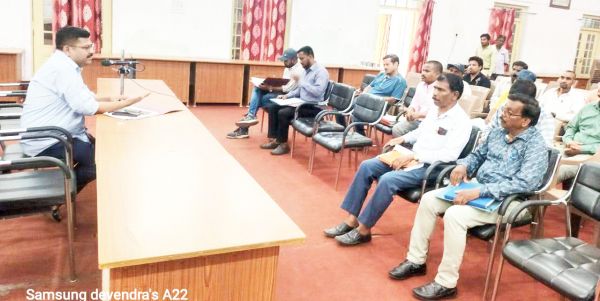 तीन दिन में करें डिमांड दुरूस्त