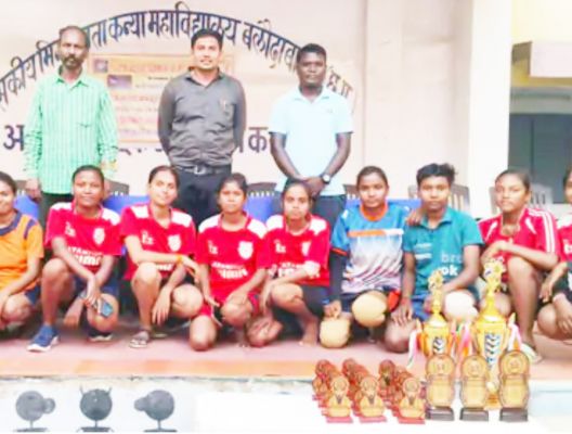 कबड्डी स्पर्धा, बसना कॉलेज तीसरे स्थान पर