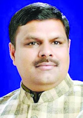 प्रदेश सरकार किसानों से किए वादे पूरा करने वचनबद्ध -गजेंद्र