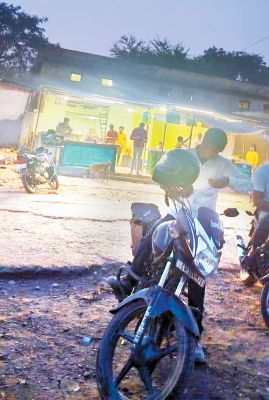 38 लाख की दुकानों में शिफ्ट किया मटन मार्केट फिर सब्जी बाजार में