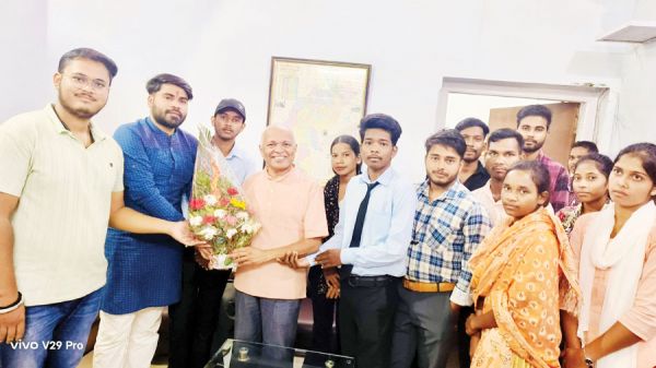 आजाद सेवा संघ ने नए कुलपति प्रो. प्रेम प्रकाश सिंह का किया स्वागत