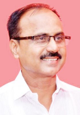 स्वास्थ्य विभाग को हस्तांतरित 5 एकड़ भूमि कब्जा मुक्त कराने व आधिपत्य में लेने कलेक्टर को ज्ञापन