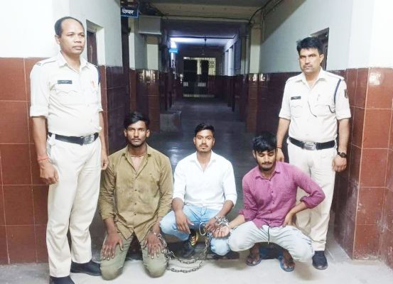 दुर्गा पंडाल मारपीट मामला:  3 आरोपी गिरफ्तार 