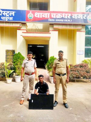 चोरी की टीवी संग आरोपी गिरफ्तार