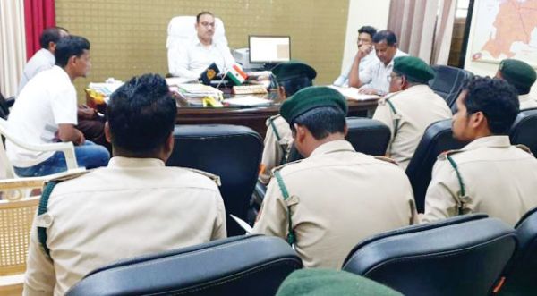 वन अफसरों की बैठक 
