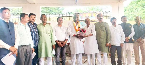 मछुआ महासंघ के नवनिर्वाचित प्रदेश पदाधिकारियों ने ली शपथ 