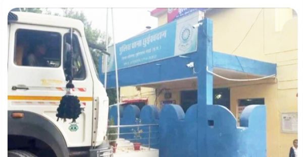 अवैध रेत परिवहन,  3 वाहन जब्त