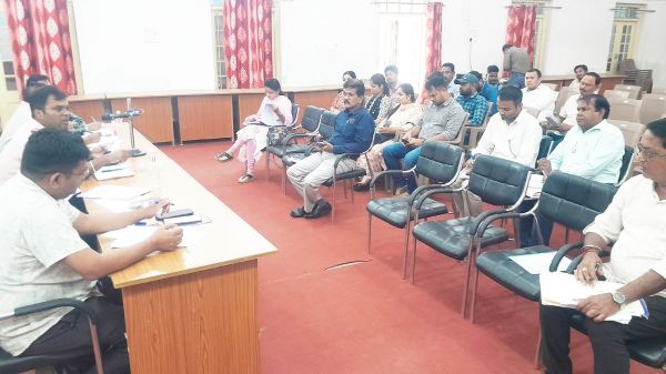काम में लापरवाही, ठेकेदार को जारी होगा नोटिस