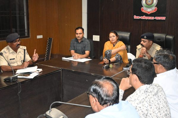 दीपावली पर सुगम आवागमन के लिए बाजार में दुकानों के सामने होगी सफेद मार्किंग