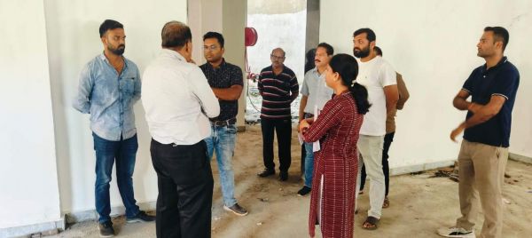 क्लास रूम व हॉस्टल के कार्य जल्द करें पूर्ण