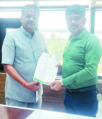 वेयर हाउसिंग बोर्ड के एमडी  से मिले विजय गोयल