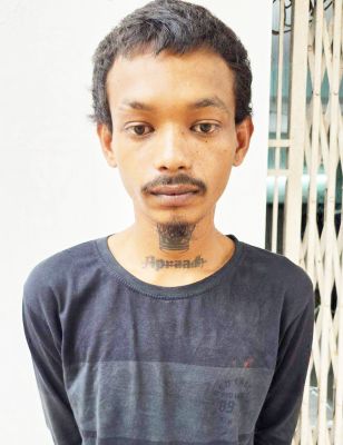 आपराधिक प्रवृत्ति का एक जिलाबदर, गले पर लिखवाया अपराधी