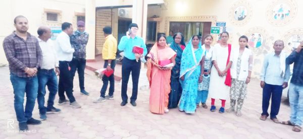 जनपद अध्यक्ष ने ली पीएचसी में जीवनदीप समिति की बैठक