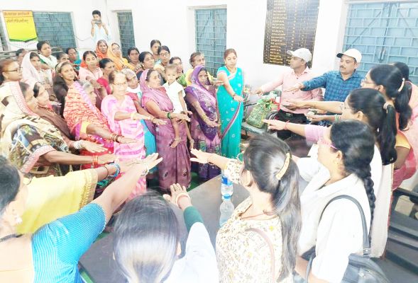 गांवों में एनीमिया रोकथाम शपथ कार्यक्रम