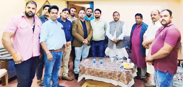 कृषि मंत्री राम विचार नेताम का प्रतापपुर में भव्य स्वागत