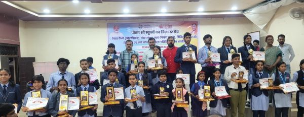 जिला स्तर पर ओलंपियाड, वाद-विवाद स्पर्धा  