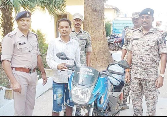 नकली नोटों संग एक आरोपी गिरफ्तार