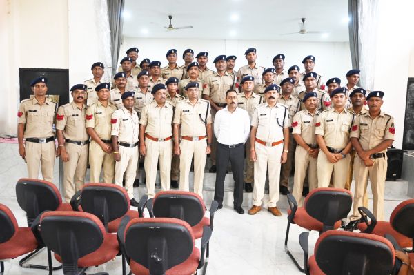 केसीजी जिले में तीन  दर्जन आरक्षक पदोन्नत