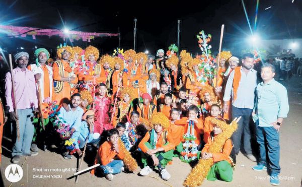 मातर त्यौहार में पहुंचे भाजपा नेता