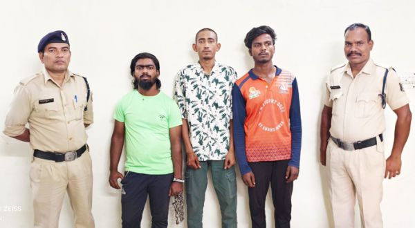 हत्या, 2 नाबालिग समेत 5 आरोपी गिरफ्तार