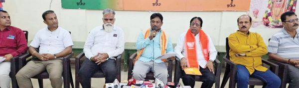 कांग्रेस कर रही छत्तीसगढ़ में अशांति व अराजकता फैलाने का षड्यंत्र - सांसद महेश कश्यप