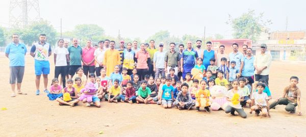 चिखली स्कूल में खेल अलंकरण सम्मान समारोह आयोजित