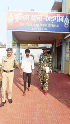 माता-पिता को मारने  की धमकी देकर रेप